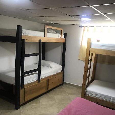 Hostal El Hangar Рионегро Екстериор снимка