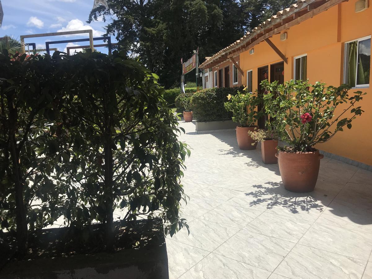 Hostal El Hangar Рионегро Екстериор снимка